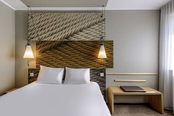 Comfort Room, 1 Double Bed (New Sleep Easy Concept)