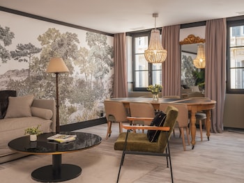 2 bedroom apartment - 6 people, located 300m from the hotel