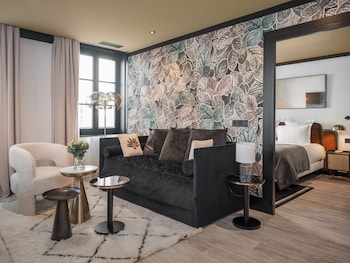 1 Bedroom Apartment - 4 people, located 300m from the hotel