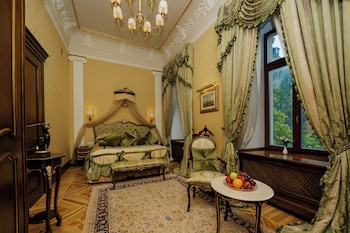 Presidential Suite, City View