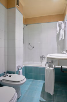 Double Room (with extra bed 3 Adults)