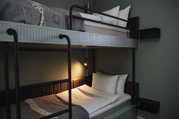 Twin Room (Compact)