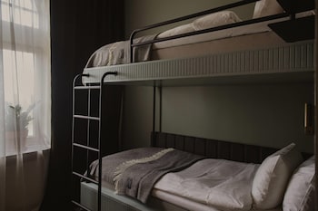 Twin Room (Compact)