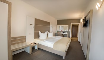 Deluxe Room, Balcony
