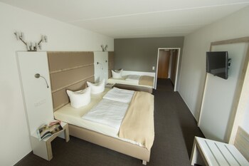 Comfort Triple Room