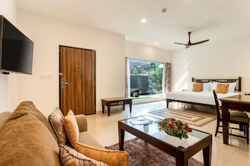 Hill View Deluxe Double Room