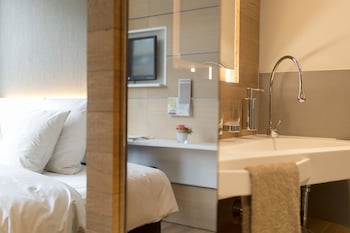 Small Charming Room (140 cm bed)