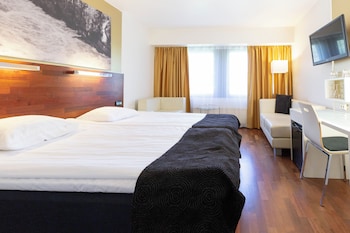 Standard Twin Room (Spa Building)