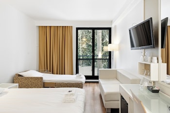 Standard Triple Room (Spa Building)