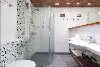 Standard Twin Room (Spa Building)