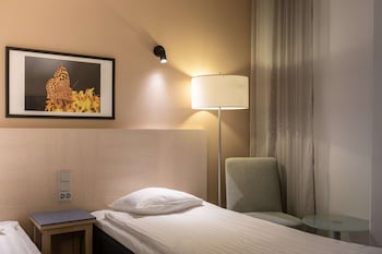 Twin Room, No Windows