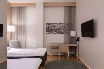 Twin Room, No Windows