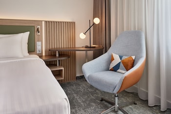 Standard Room, 1 King Bed (View)