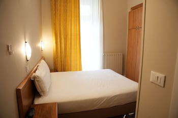 Economy Double or Twin Room (Economy Double or Twin (Ground floor))