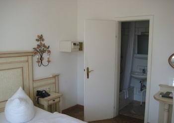 Comfort Double or Twin Room