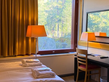 Comfort Twin Room, Lake View