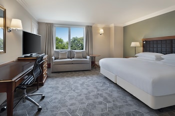 Superior Room, 1 Queen Bed with Sofa bed