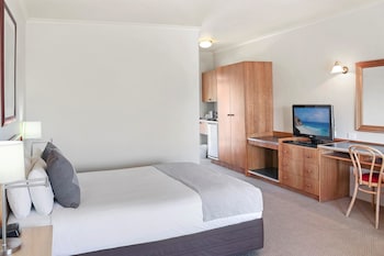 Standard Room, 1 Queen Bed, Non Smoking