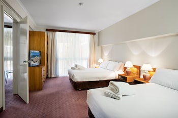 Family Room, Multiple Beds, Non Smoking