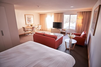 Standard King Suite - Accessible