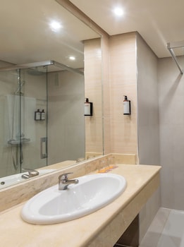 Premium Suite, Partial Sea View (Family)