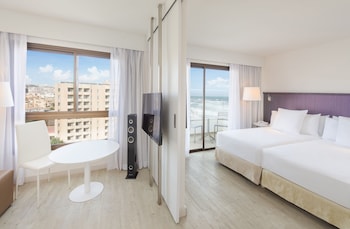 Suite, Partial Sea View