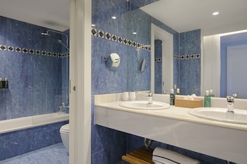 Premium Room (with Garden)
