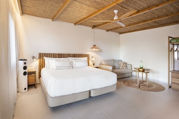 The Level Garden Villa (2+2)