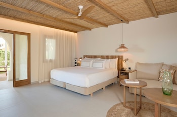 The Level, Villa