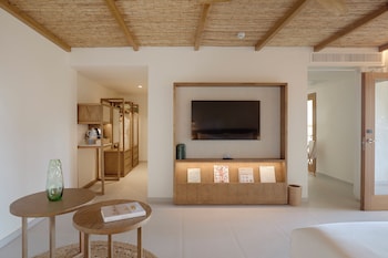 The Level, Villa