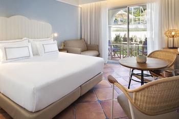 Premium Room (with Garden)