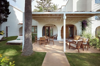 The Level, Villa