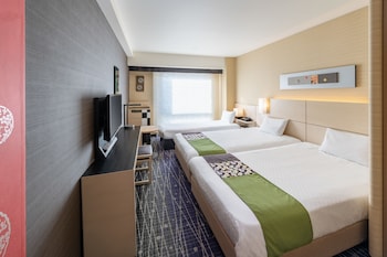 Twin Room + Sofa Bed, Non Smoking