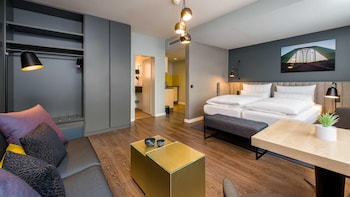 Apartment (no elevator)