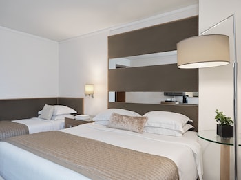 Family Room, 2 Bedrooms, Connecting Rooms, City View