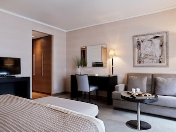 Executive Room, City View