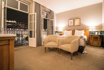 Double or Twin Room (Rossio and Castle View + Extra Bed)