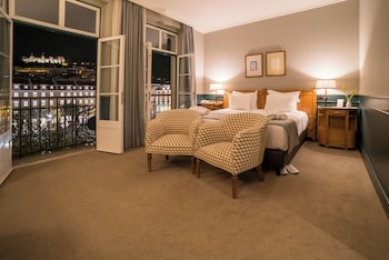 Double or Twin Room (Rossio and Castle View + Extra Bed)