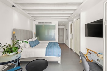Deluxe Suite with Sharing Pool Panoramic Sea View-New Section
