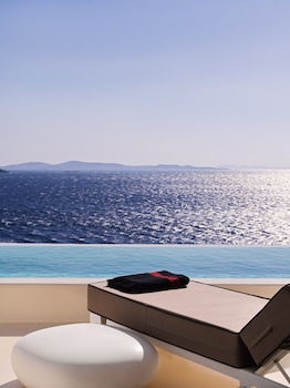 Sanctuary Sea view Suite with Private Pool