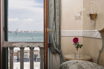 Superior Double Room, City View (San Marco)