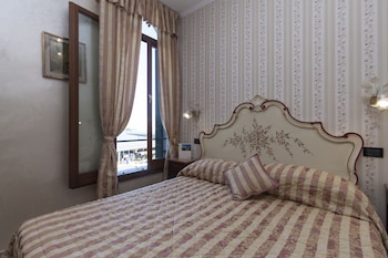 Classic Double Room, City View (San Marco)
