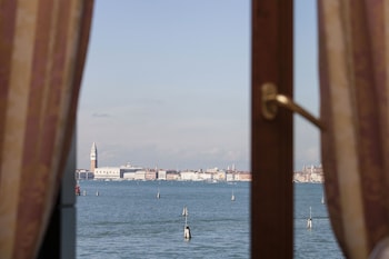 Superior Double Room, City View (San Marco)
