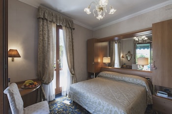 Classic Double Room, Lagoon View