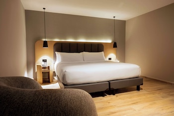 Junior Suite, 1 King Bed