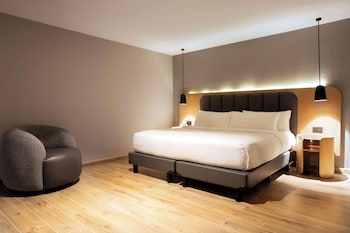 Junior Suite, 1 King Bed
