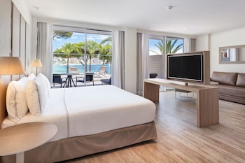 The Level, Suite, Terrace