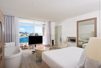 The Level, Junior Suite