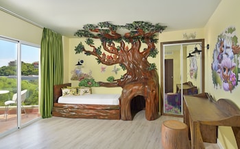 Suite (Maiya & Kumars Enchanted Suite)