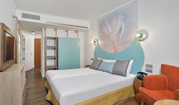 Family Suite, 2 Bedrooms (Xtra Katmandu)